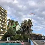 Peaceful Beachside Penthouse - 3 Bed 608 Apartment *
