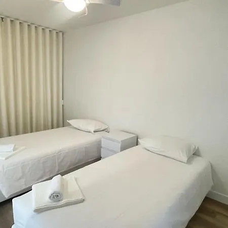 Peaceful Beachside Penthouse - 3 Bed 608 Apartamento *