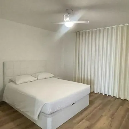 Peaceful Beachside Penthouse - 3 Bed 608 Funchal (Madeira)