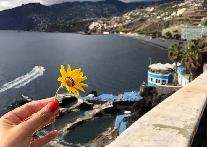 Peaceful Beachside Penthouse - 3 Bed 608 아파트 *