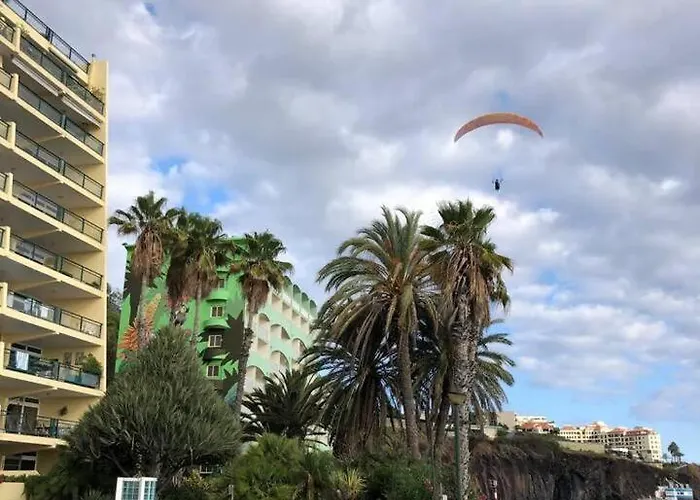 Peaceful Beachside Penthouse - 3 Bed 608 Apartament *