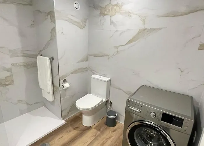 Peaceful Beachside Penthouse - 3 Bed 608